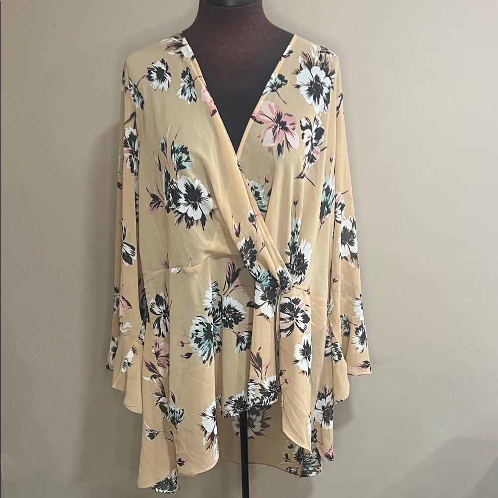 NEW Torrid Floral Wrap Blouse 4x